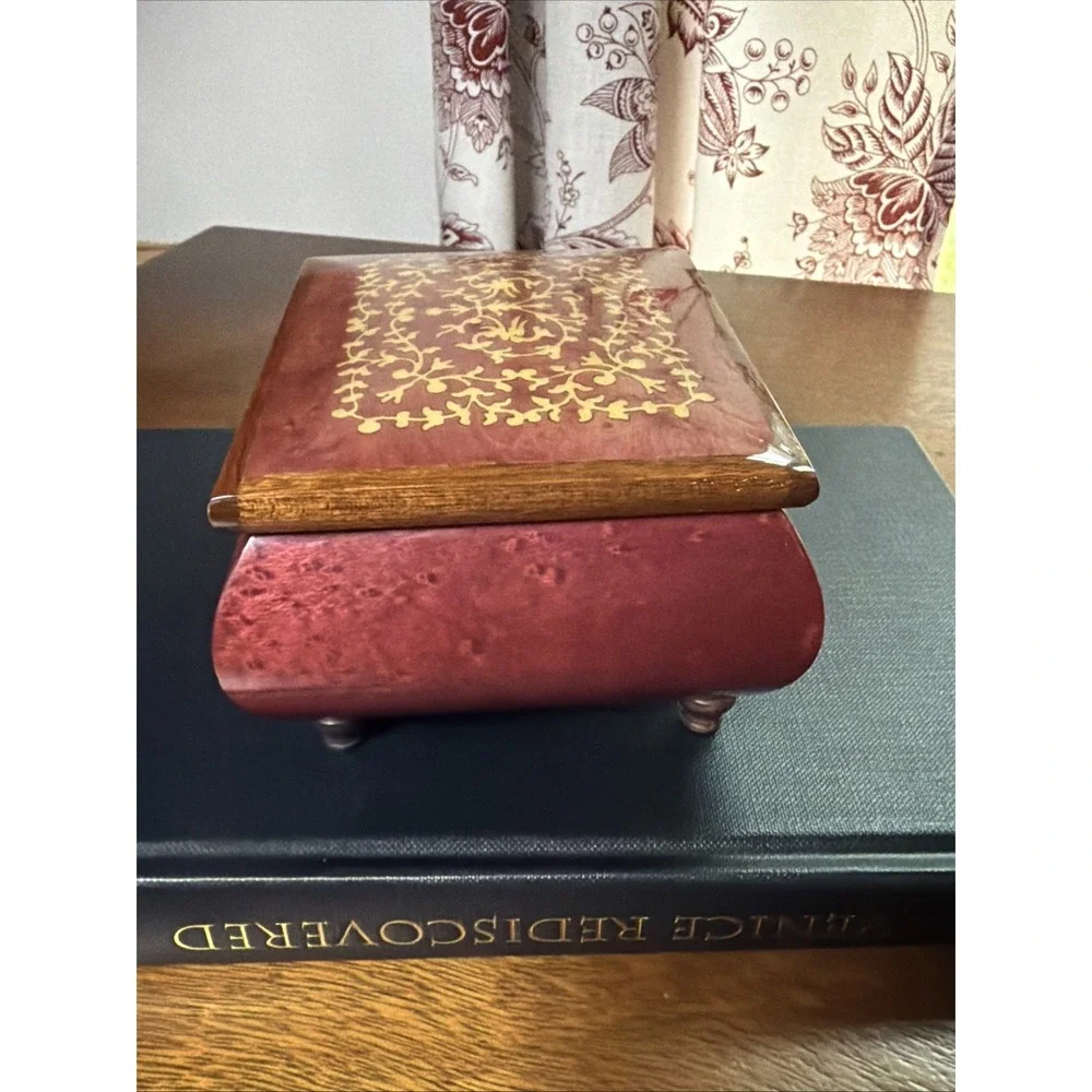 Vintage Sorrento Italian Inlaid Wine Red Musical Jewelry Box Torna A Surriento